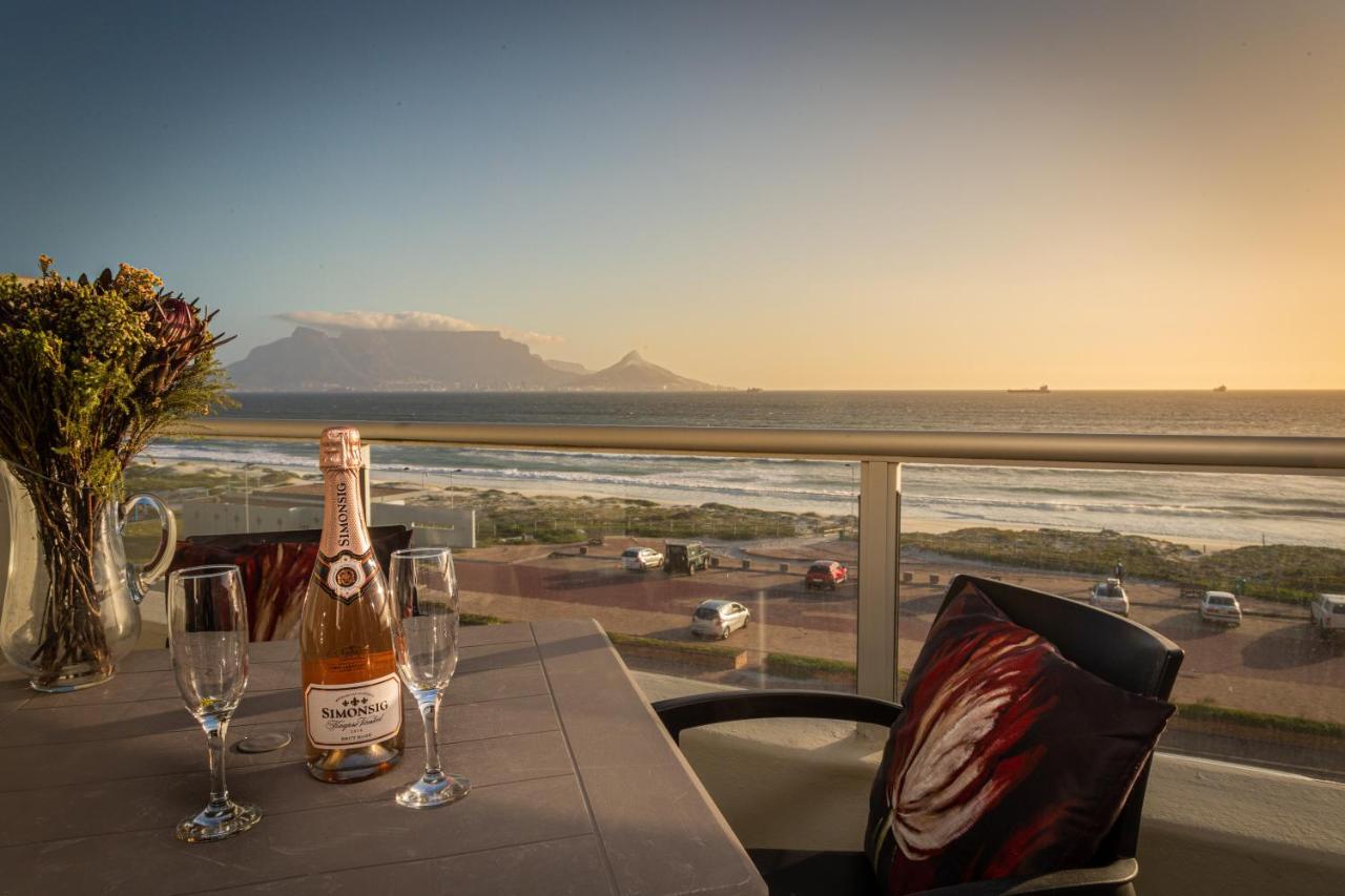 Apartment Amazing Beachfront 2 Bed A308 Sea Spray Cape Town